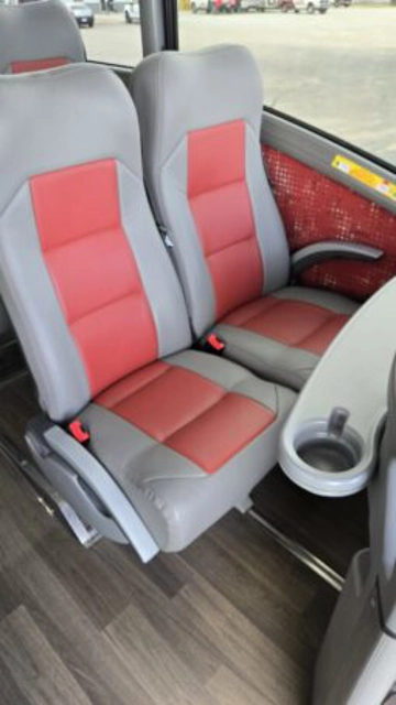 Picture of 2015 MCI J4500 Coach Bus