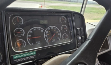 Picture of 2004 Freightliner FS-65 Thomas School Bus