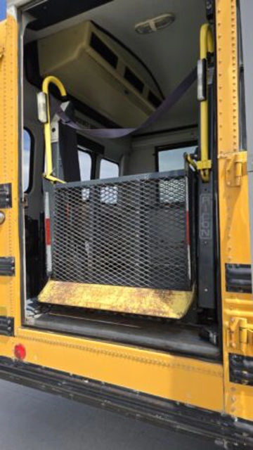 Picture of 2004 Freightliner FS-65 Thomas School Bus