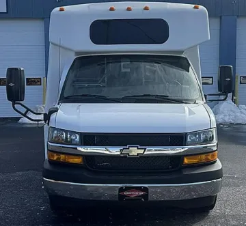 Picture of 2024 Chevrolet 4500 Diamond Shuttle Bus