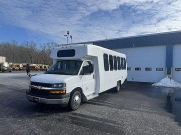 Picture of 2024 Chevrolet 4500 Diamond Shuttle Bus