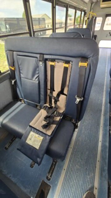 Picture of 2004 Freightliner FS-65 Thomas School Bus