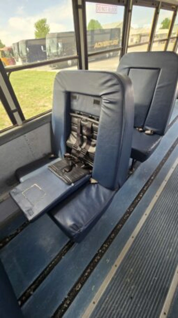 Picture of 2004 Freightliner FS-65 Thomas School Bus