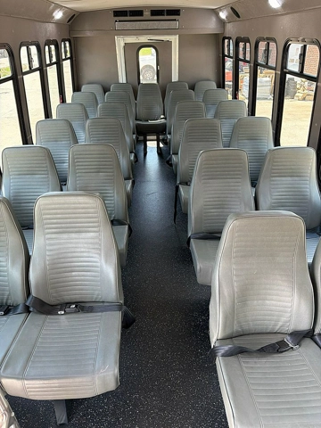 Picture of 2024 Chevrolet 4500 Diamond Shuttle Bus