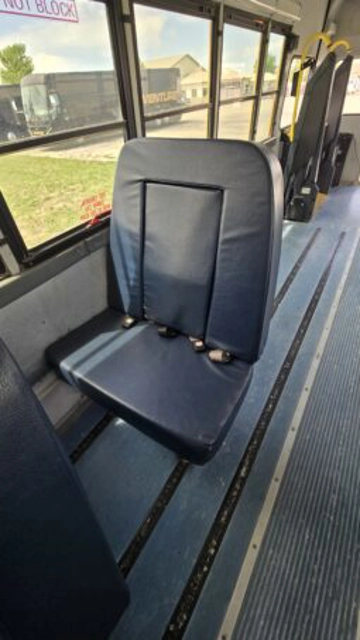Picture of 2004 Freightliner FS-65 Thomas School Bus