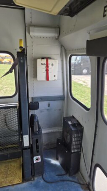 Picture of 2004 Freightliner FS-65 Thomas School Bus