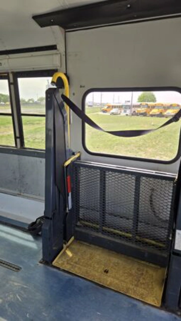 Picture of 2004 Freightliner FS-65 Thomas School Bus