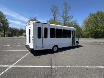 Picture of 2019 Ford E-450 ADA Shuttle Bus