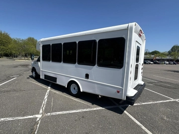 Picture of 2019 Ford E-450 ADA Shuttle Bus
