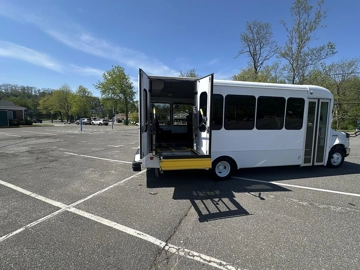 Picture of 2019 Ford E-450 ADA Shuttle Bus