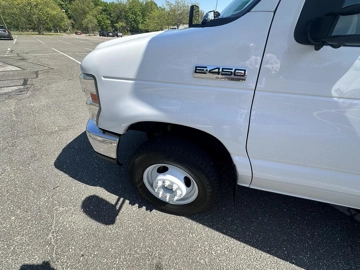 Picture of 2019 Ford E-450 ADA Shuttle Bus