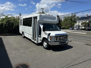 Picture of 2018 Ford E-450 ADA Shuttle Bus