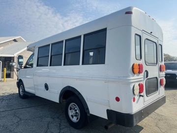 Picture of 2017 Chevrolet Express 3500 Cutaway Shuttle Bus