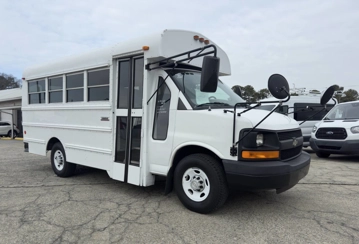 Picture of 2007 Chevrolet Express 3500 Cutaway Shuttle Bus