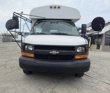 Picture of 2007 Chevrolet Express 3500 Cutaway Shuttle Bus