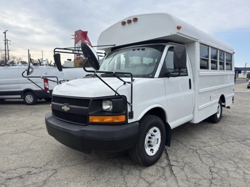Picture of 2007 Chevrolet Express 3500 Cutaway Shuttle Bus