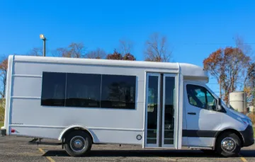 Picture of 2023 Starcraft Starlite 24 Shuttle Bus