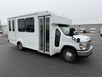Picture of 2016 Ford E350 Goshen ADA Shuttle Bus