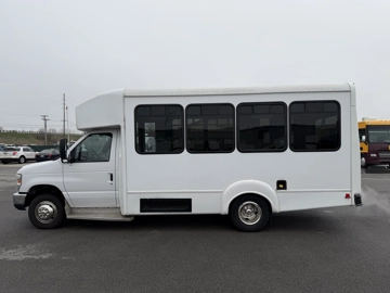 Picture of 2016 Ford E350 Goshen ADA Shuttle Bus