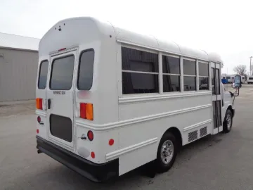 Picture of 2019 Chevrolet Thomas Shuttle Bus
