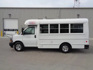 Picture of 2019 Chevrolet Thomas Shuttle Bus