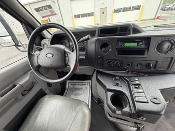 Picture of 2016 Ford E350 Goshen ADA Shuttle Bus