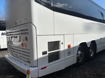 2004 Prevost H345 56P Coach