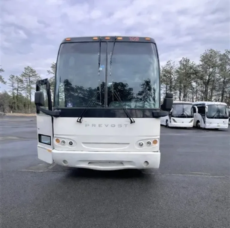 2009 Prevost H345 56P Coach