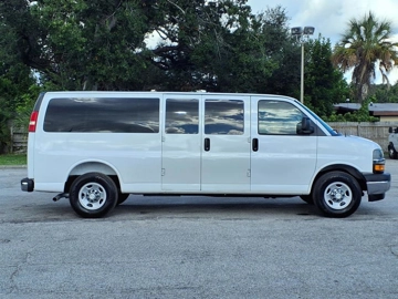 Picture of 2018 Chevrolet Express Passenger Van