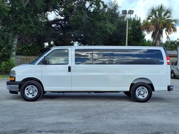 Picture of 2018 Chevrolet Express Passenger Van