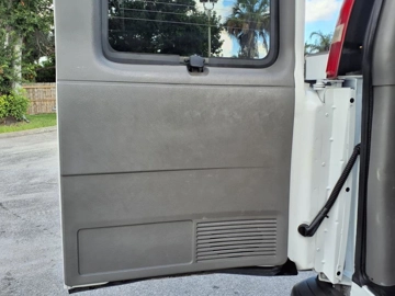 Picture of 2018 Chevrolet Express Passenger Van