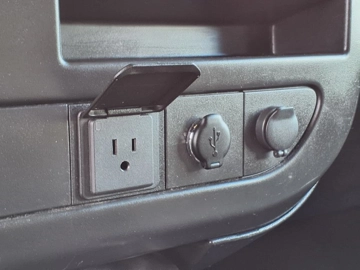 Picture of 2018 Chevrolet Express Passenger Van