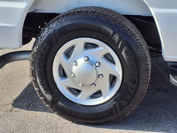 Picture of 2011 Ford E350 Passenger Van