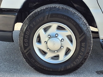 Picture of 2011 Ford E350 Passenger Van