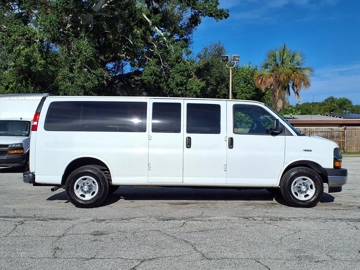 Picture of 2019 Chevrolet Express Passenger Van