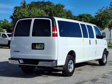 Picture of 2019 Chevrolet Express Passenger Van