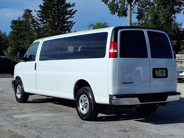 Picture of 2019 Chevrolet Express Passenger Van