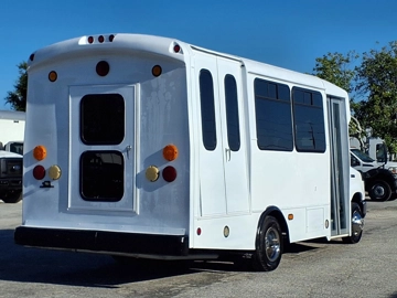 Picture of 2017 Ford E450 Cutaway ADA Shuttle Bus