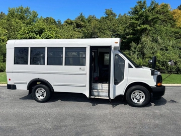 Picture of 2017 Chevrolet Express Micro Bird MFSAB
