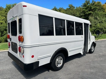 Picture of 2017 Chevrolet Express Micro Bird MFSAB