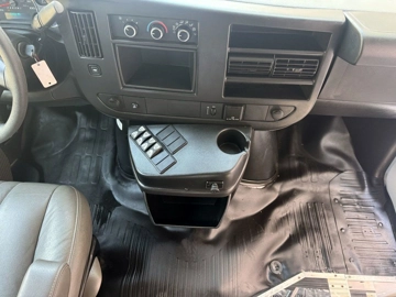 Picture of 2017 Chevrolet Express Micro Bird MFSAB
