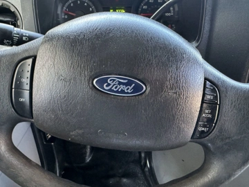 Picture of 2015 Ford E-450 Non-CDL ADA Shuttle Bus