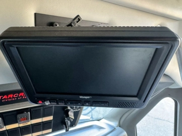 Picture of 2015 Ford E-450 Non-CDL ADA Shuttle Bus