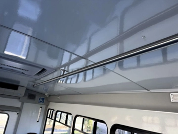 Picture of 2015 Ford E-450 Non-CDL ADA Shuttle Bus