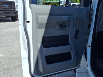 Picture of 2016 Ford E350 Cutaway ADA Shuttle Bus