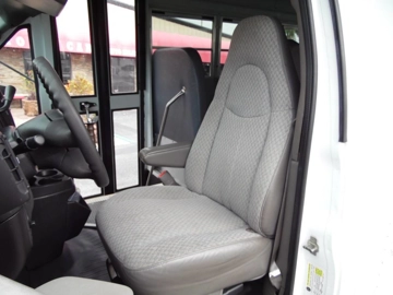 Picture of 2007 Chevrolet Express Thomas Shuttle Bus