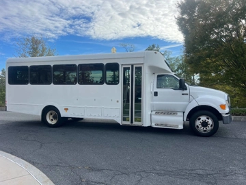 Picture of 2011 Ford F-650 Super Duty Shuttle Bus