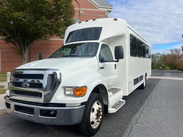 Picture of 2011 Ford F-650 Super Duty Shuttle Bus