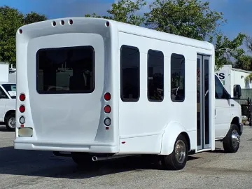 Picture of 2016 Ford E350 Cutaway Shuttle Bus