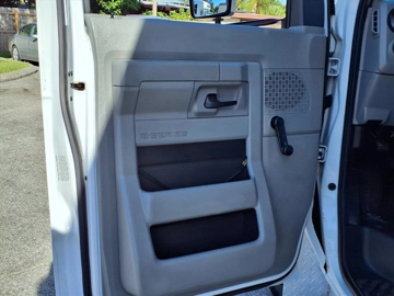Picture of 2016 Ford E350 Cutaway ADA Shuttle Bus
